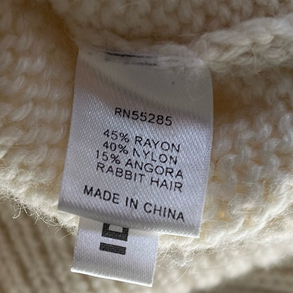 ππ°π 4 for $20 Express Design Studio Sweater - Picture 4 of 6